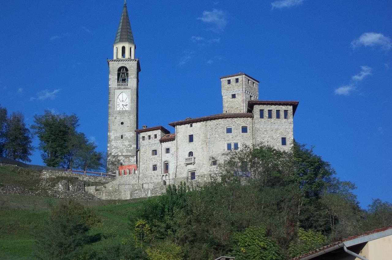 ホテル Al Castello Artegna エクステリア 写真