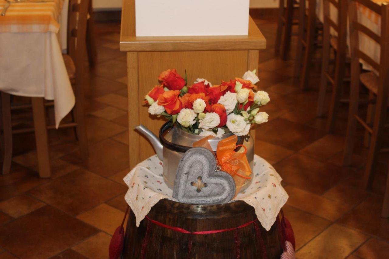 ホテル Al Castello Artegna エクステリア 写真